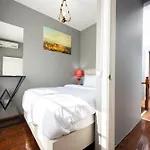 Aparthotel Bright *